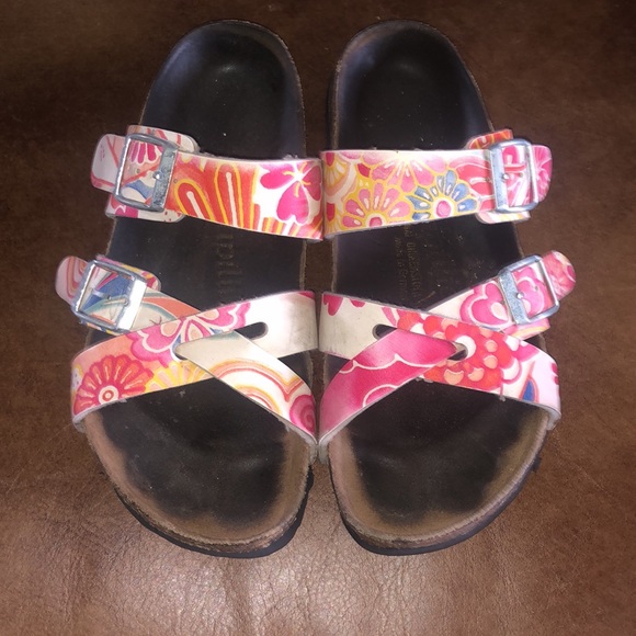 Sandals - Picture 2 of 3